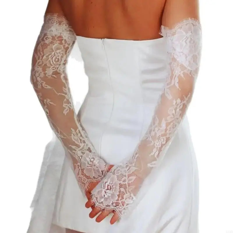 Elegant Lace Bridal Gloves